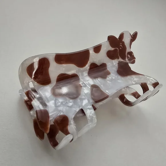 NEW Cow Shaped Hair Clip Claw Brown White Animal Print Farm Animal - Picture 8 of 10